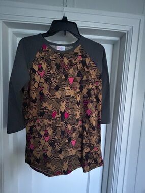 LuLaRoe Long Sleeve Raglan Top in Tan, Black & Pink